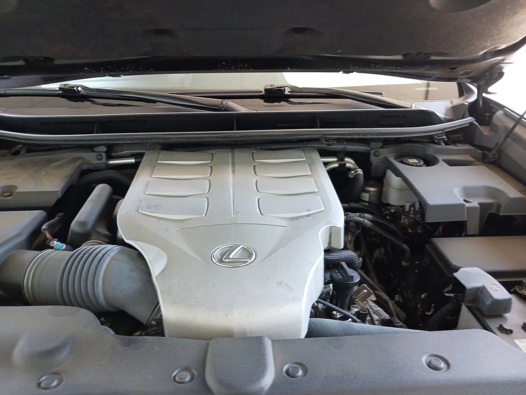 Used 2023 Black Lexus 460 image 14