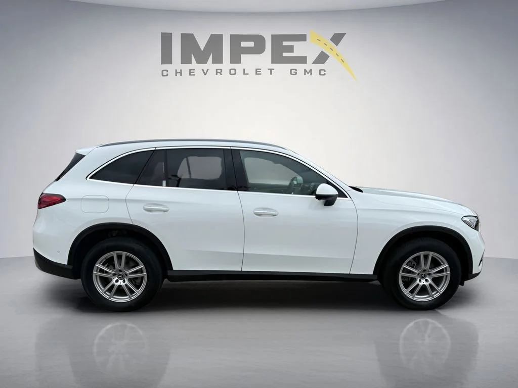 Used 2023 White Mercedes-Benz GLC 300 image 6
