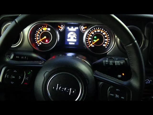 Used 2020 Stingray Jeep SPORT image 11