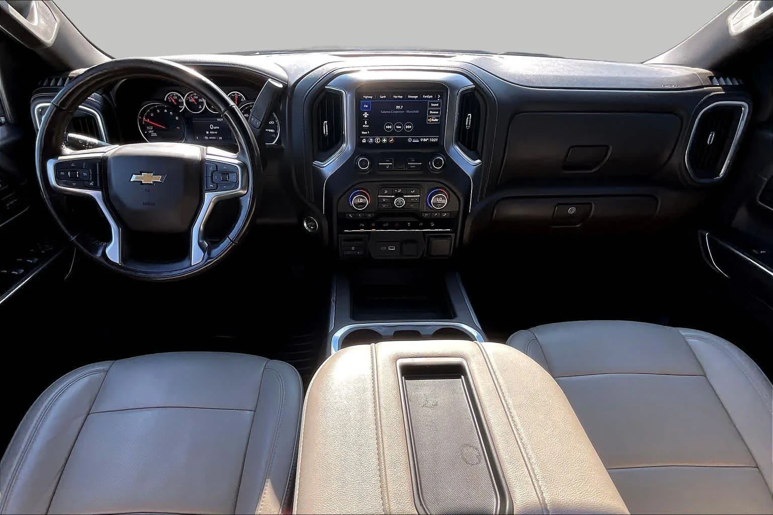 Used 2020 Summit White Chevrolet LTZ image 15