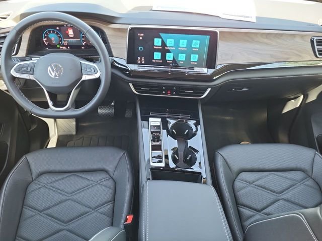 New 2026 Silver Volkswagen SE w/Technology image 14
