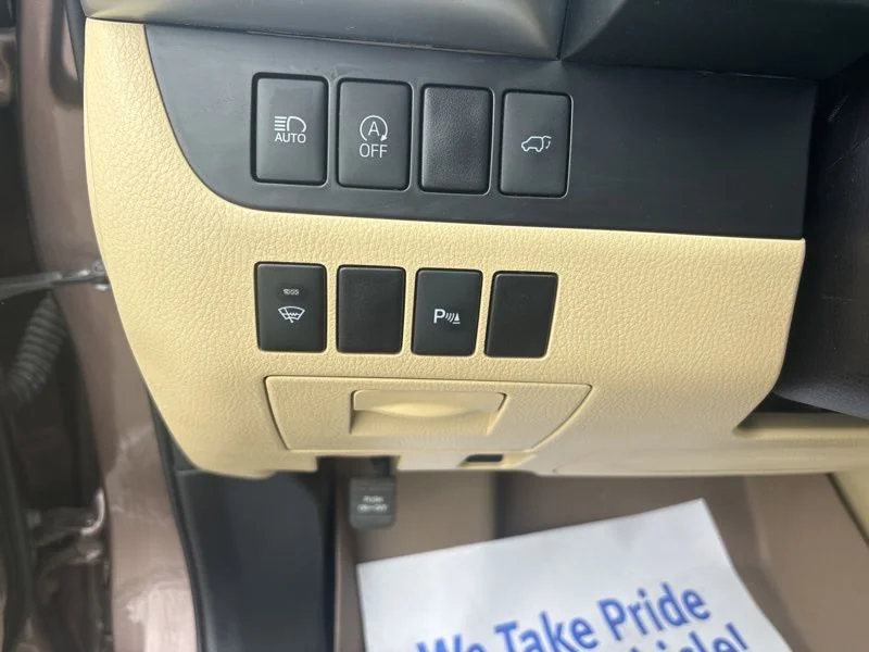Used 2017 Brown Toyota Limited image 34