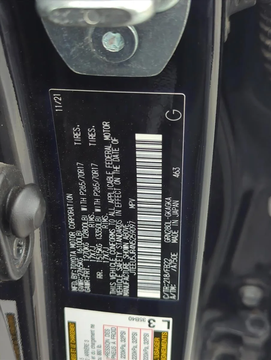 Used 2022 Midnight Black Metallic Toyota SR5 image 2