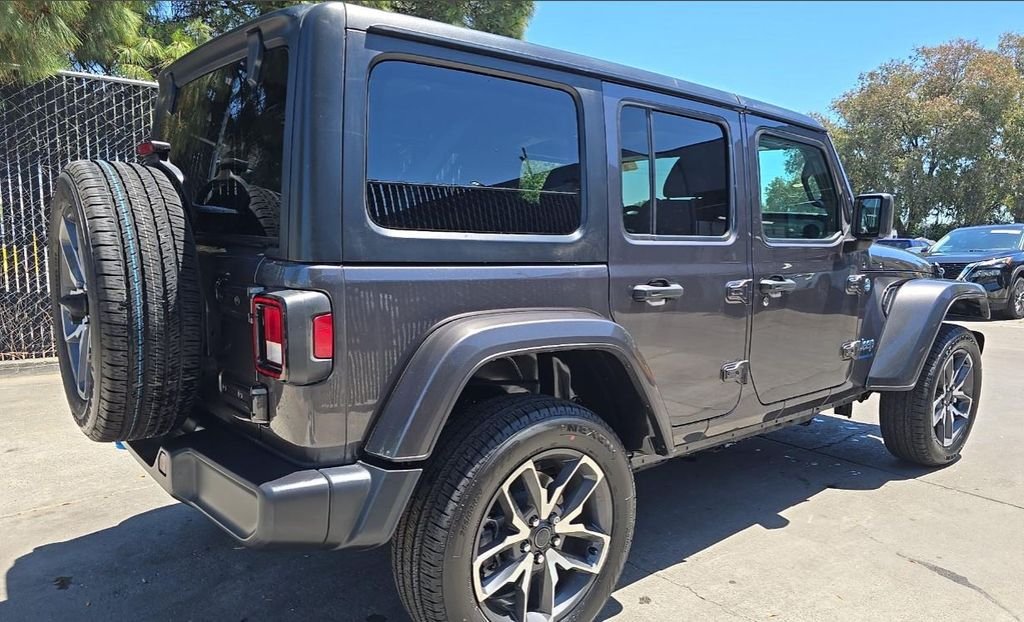 Used 2024 Gray Jeep Sport S 4xe image 4