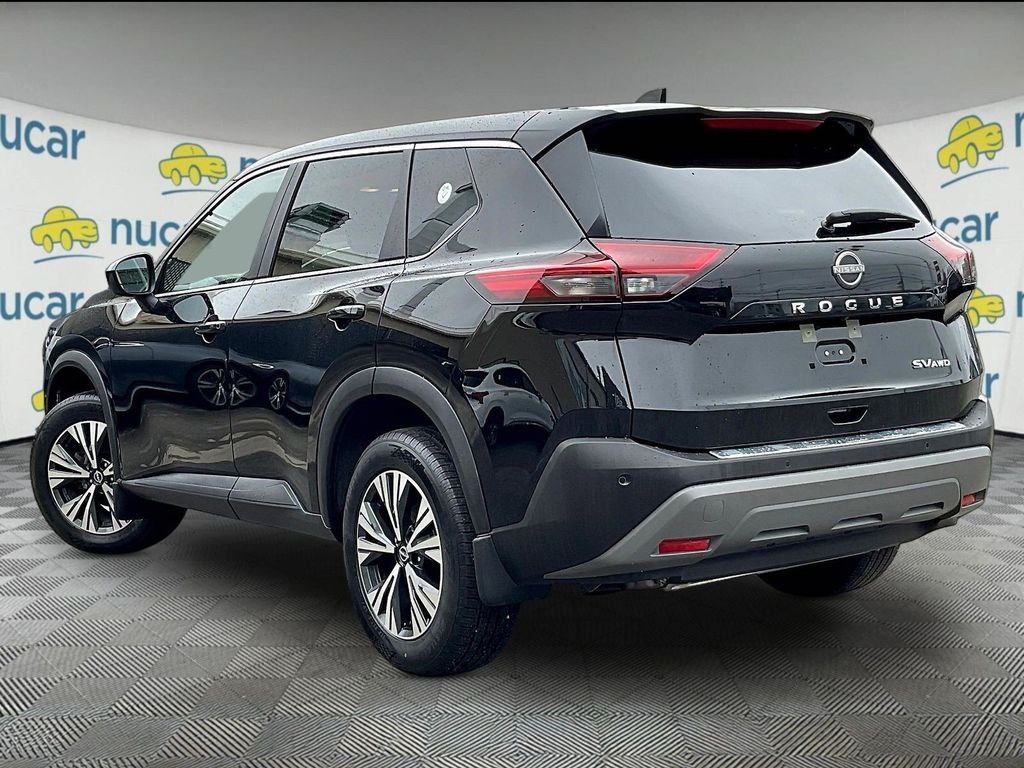 Used 2023 Black Nissan SV image 4