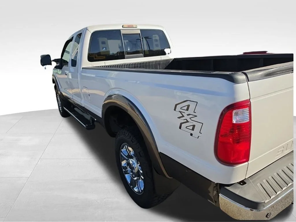 Used 2015 White Ford Lariat image 10