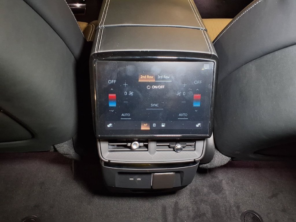2027 Cadillac VISTIQ Sport - Photo 13