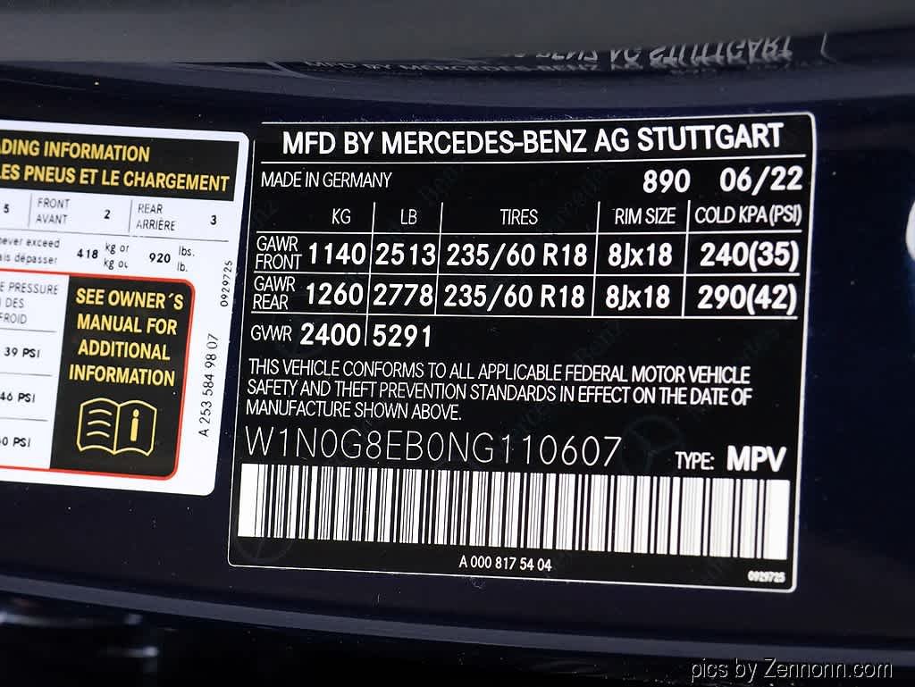 Used 2022 Lunar Blue Metallic Mercedes-Benz GLC 300 image 35