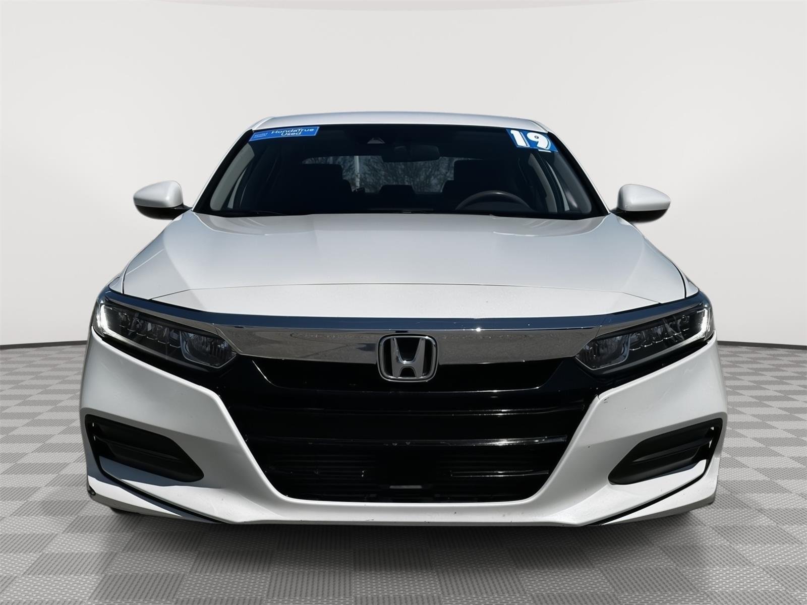 Used 2019 Honda Accord LX with VIN 1HGCV1F18KA042094 for sale in Kansas City