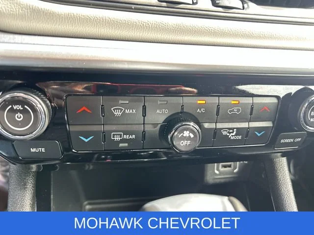 Used 2024 Black Jeep Limited 4x4 image 19