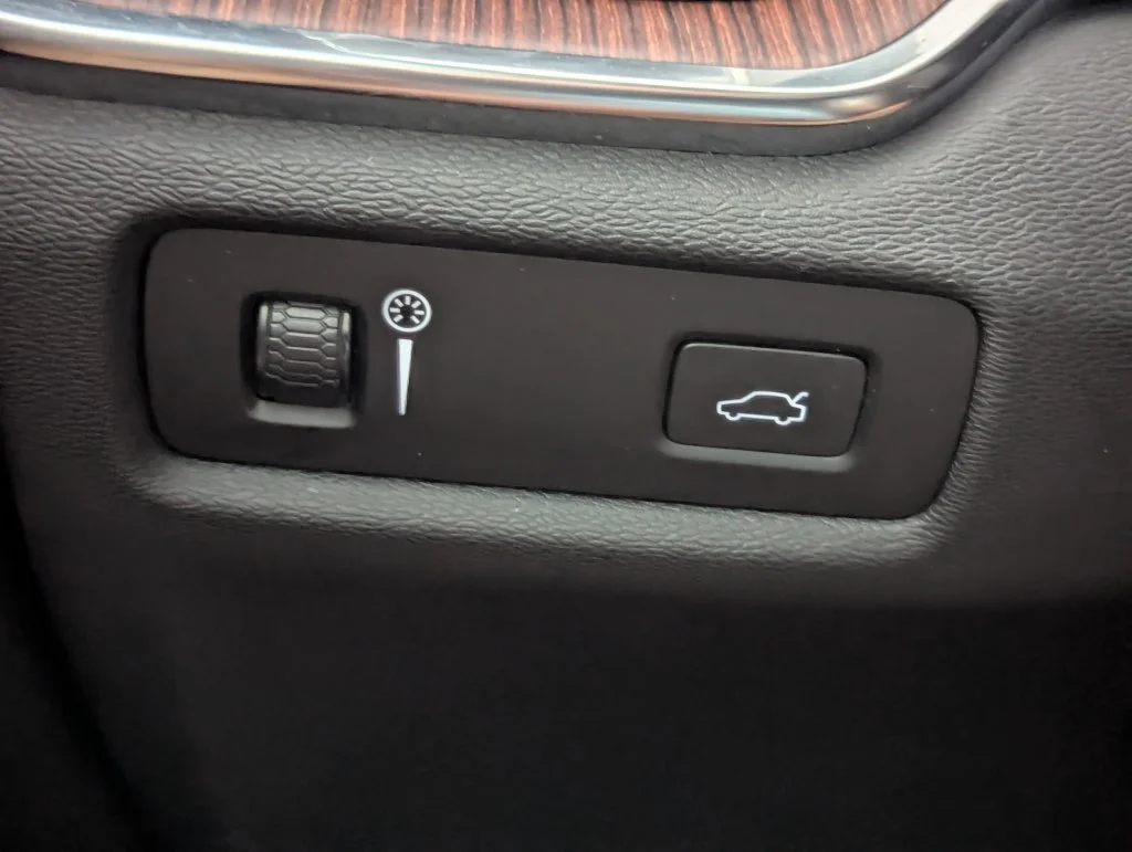 Certified Used 2020 Black Volvo T5 Inscription image 49