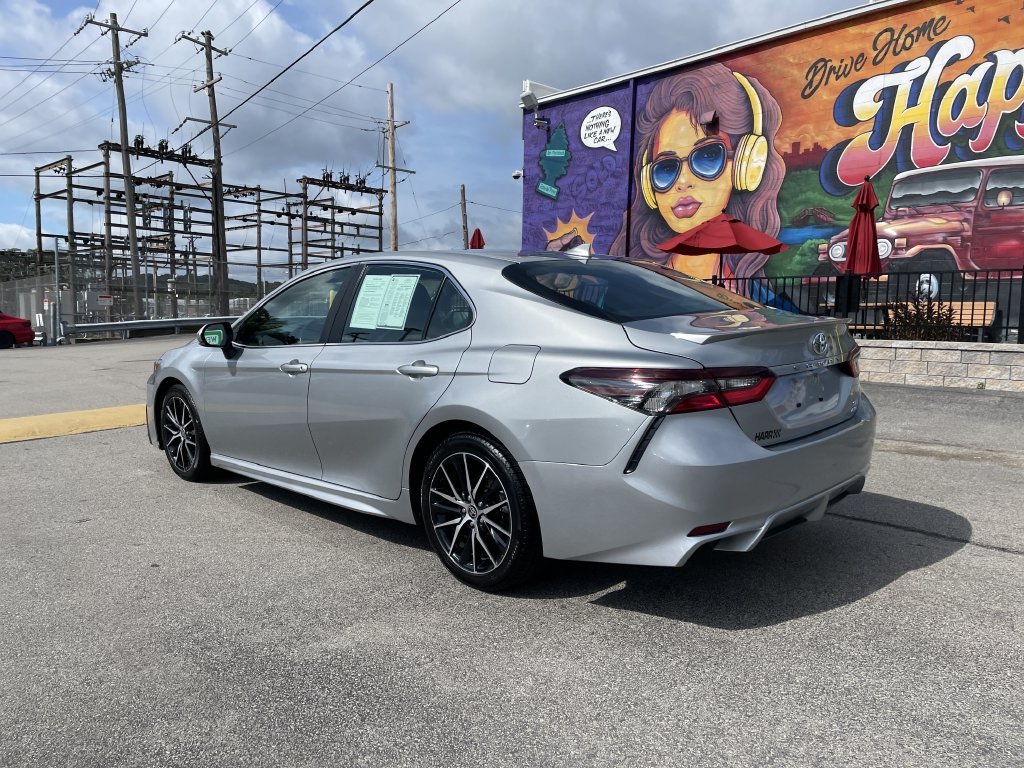 Used 2024 Silver Toyota SE image 3
