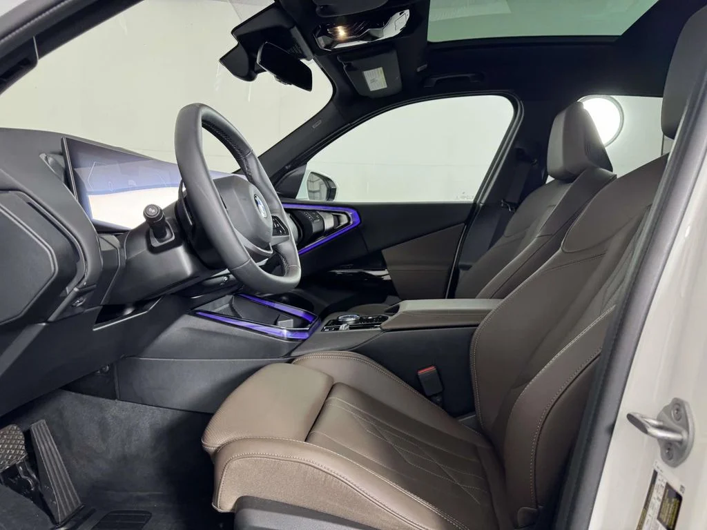 Used 2026 White BMW 30 xDrive image 4