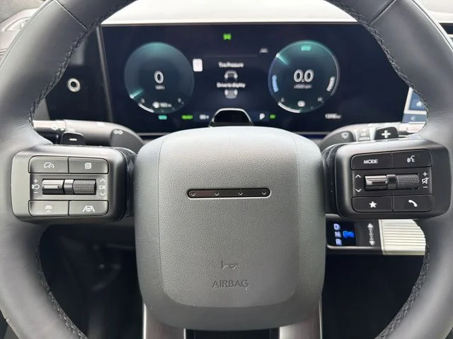 Used 2026 White Hyundai Calligraphy image 31