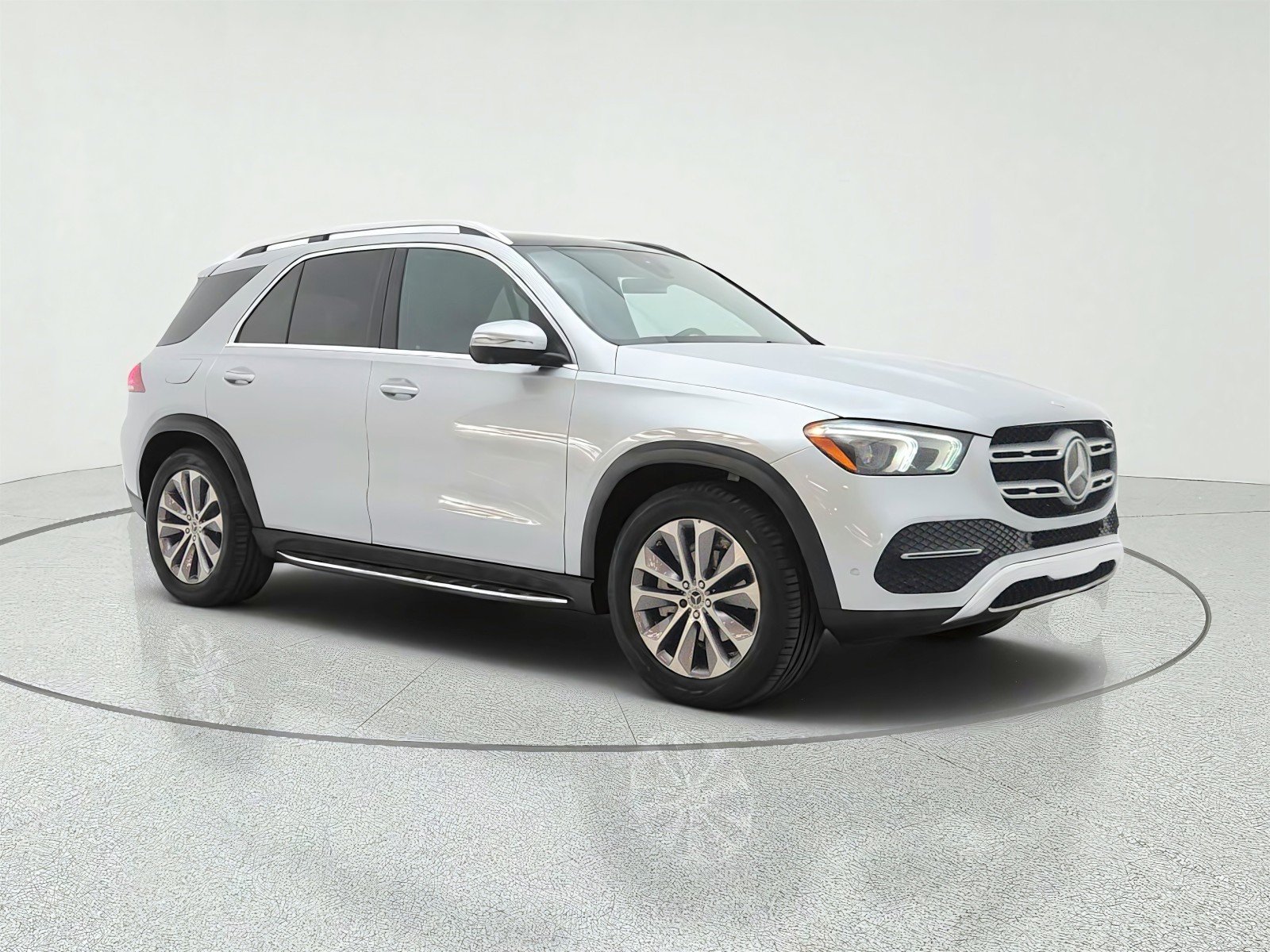 Certified Used 2022 Cirrus Silver Metallic Mercedes-Benz GLE 350 SUV image 3