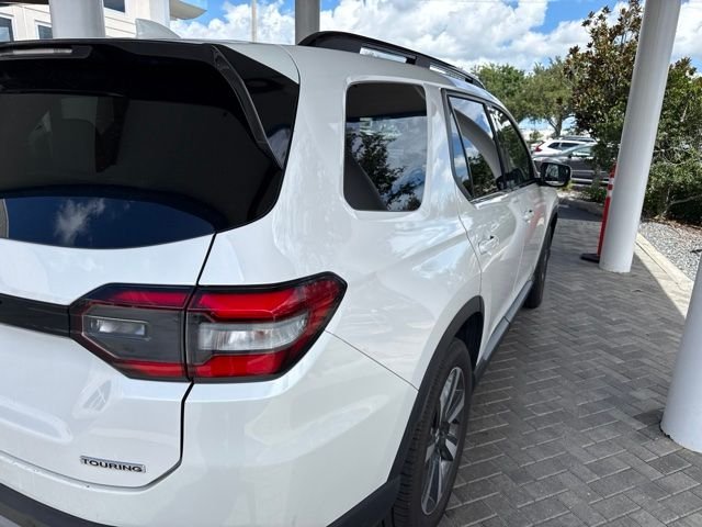 Used 2024 White Honda Touring image 5