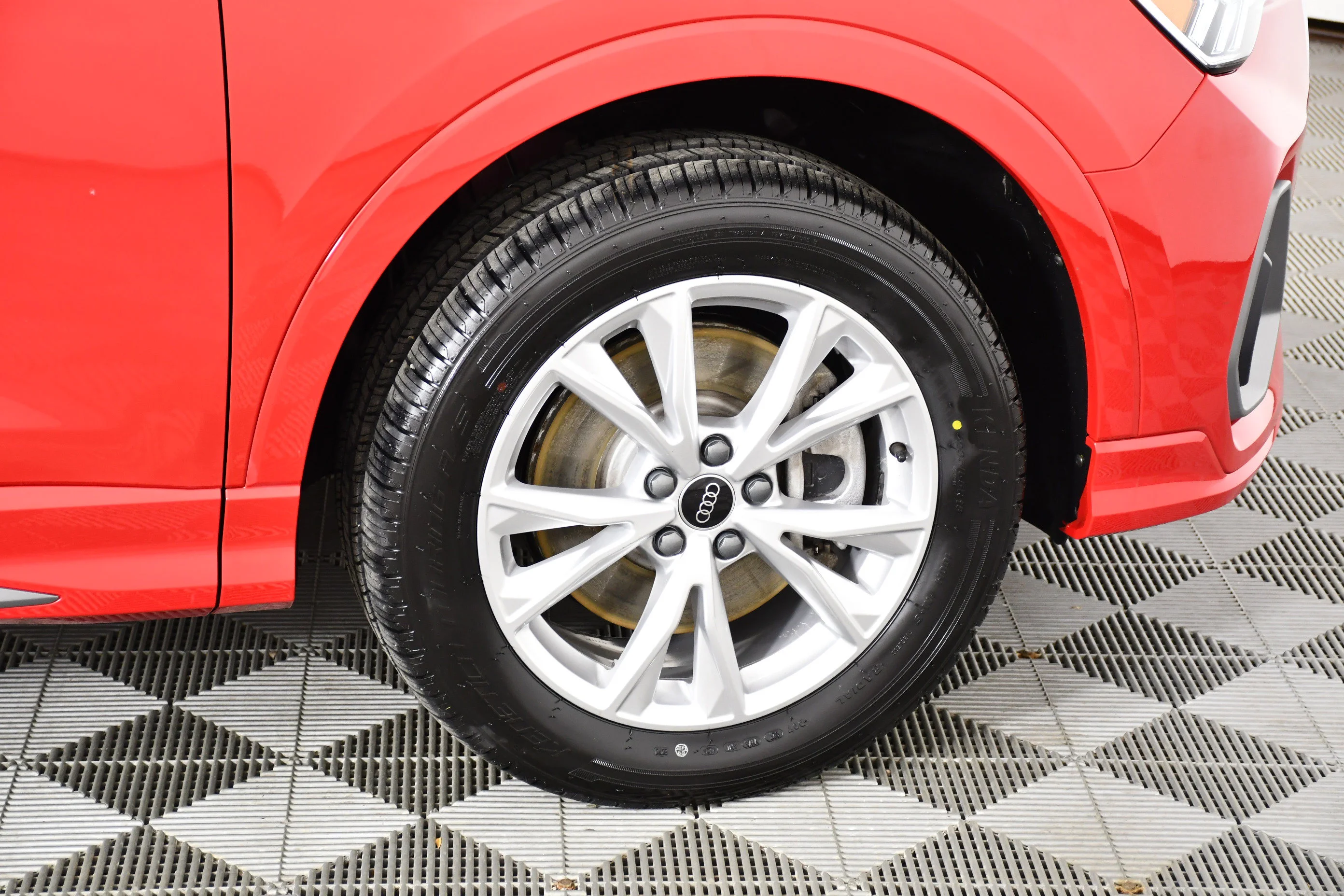 Used 2025 Red Audi S line Premium image 55
