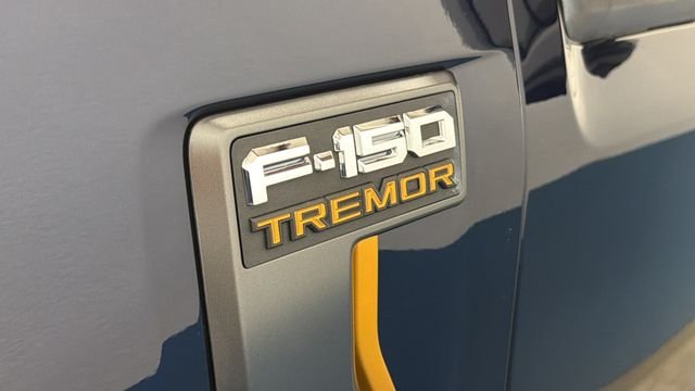 Used 2025 Antimatter Blue Metallic Ford Tremor image 43