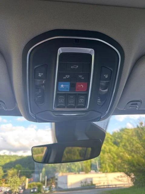 Used 2022 Gray Jeep Series I image 22