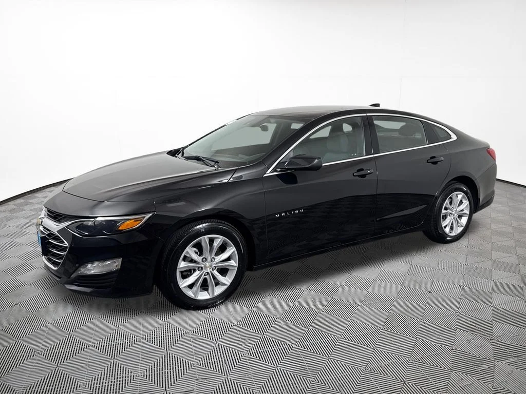 1G1ZD5ST3SF116205