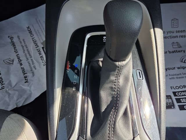 Used 2023  Toyota LE image 19