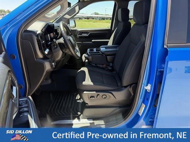Used 2025 Riptide Blue Metallic Chevrolet LT image 8