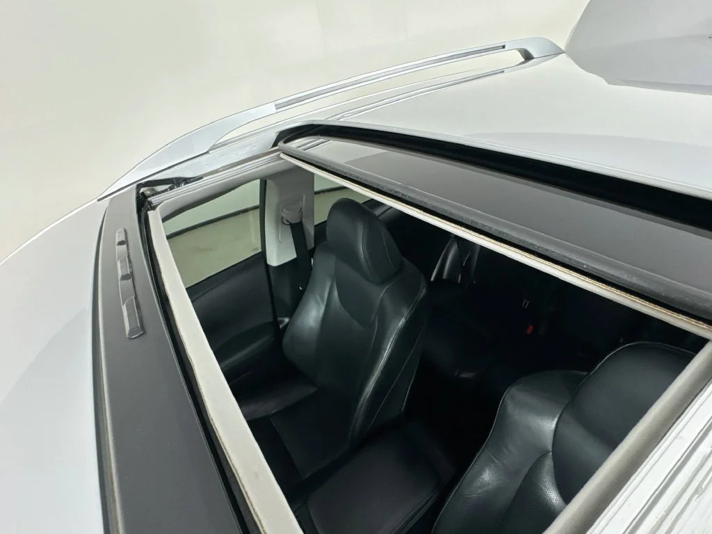 Used 2015 Silver Lexus 350 image 25