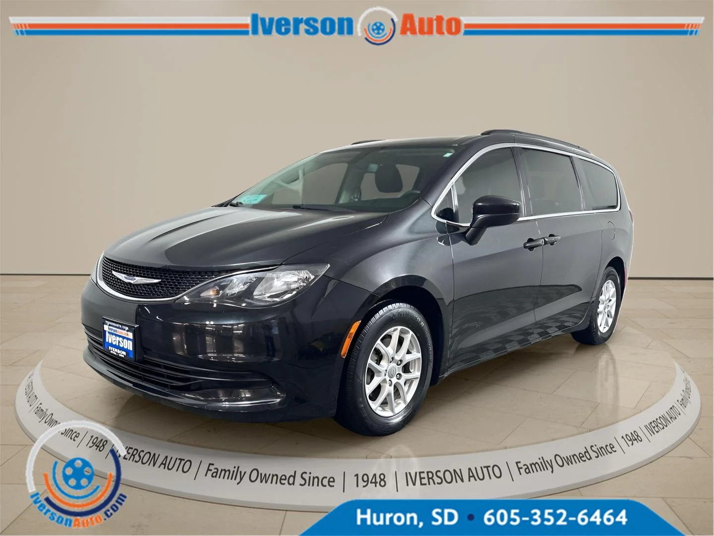Used 2020 Brilliant Black Crystal Pearlcoat Chrysler LXI image 6