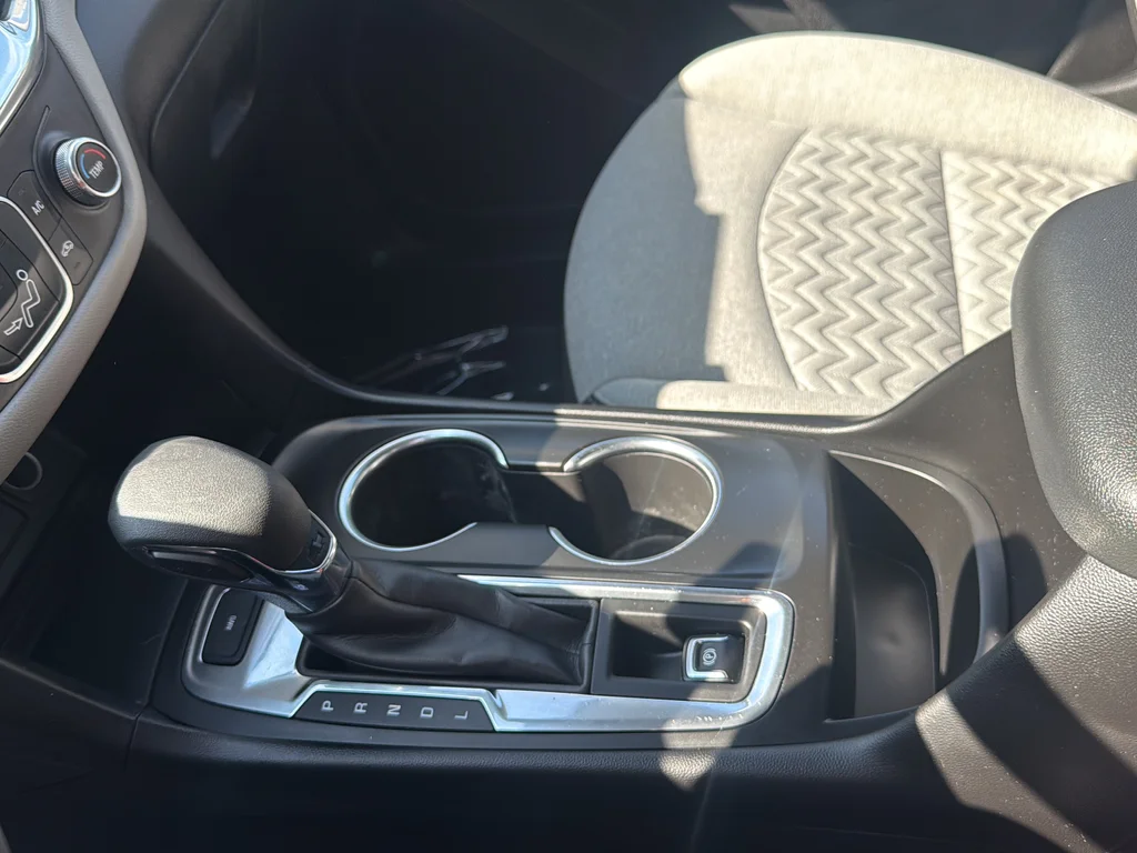 Used 2022 Gray Chevrolet LT image 21
