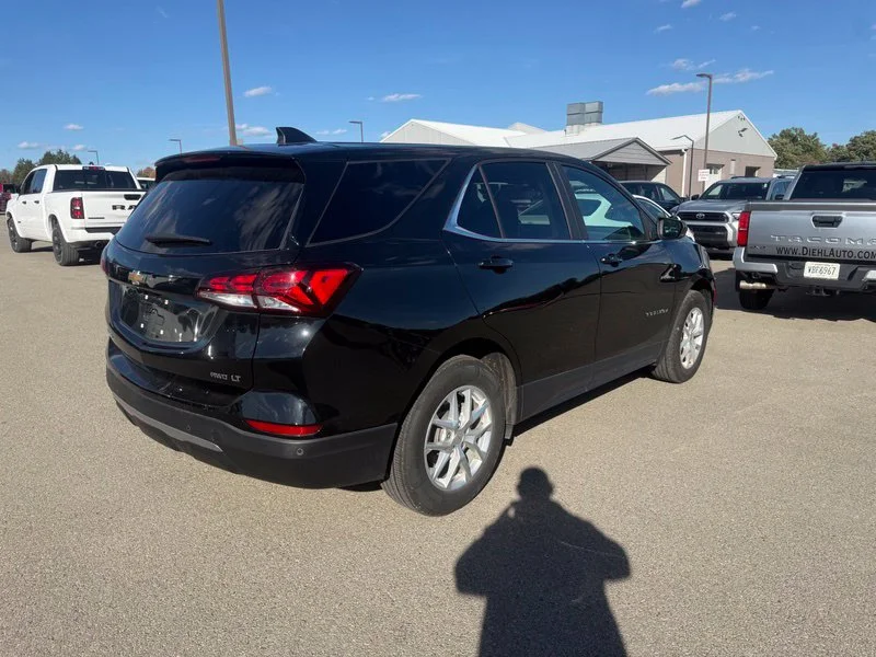 Used 2022 Black Chevrolet LT image 11