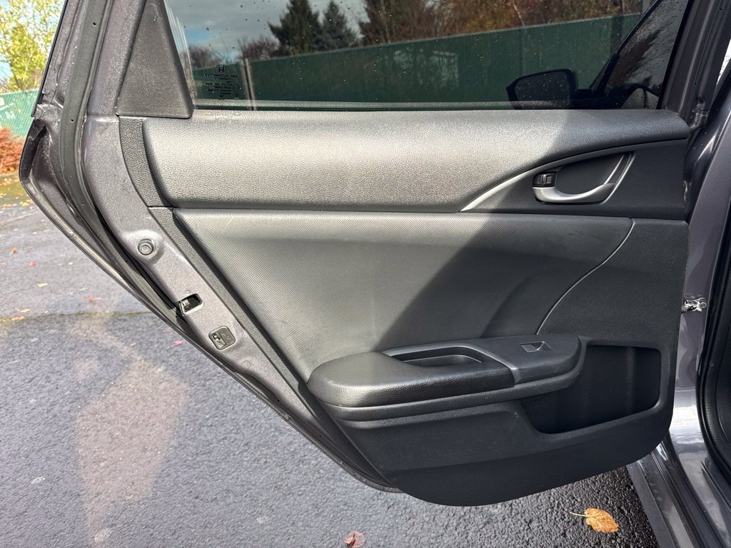 Used 2018 Modern Steel Metallic Honda Si image 19