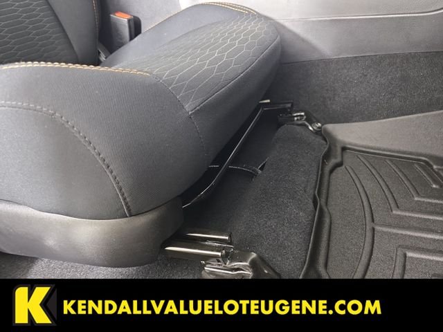 Used 2017  Toyota SR5 image 29