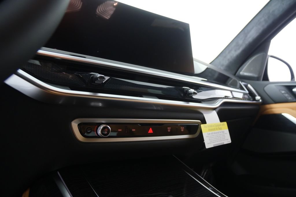 Used 2026 Carbon Black Metallic BMW xDrive40i image 24