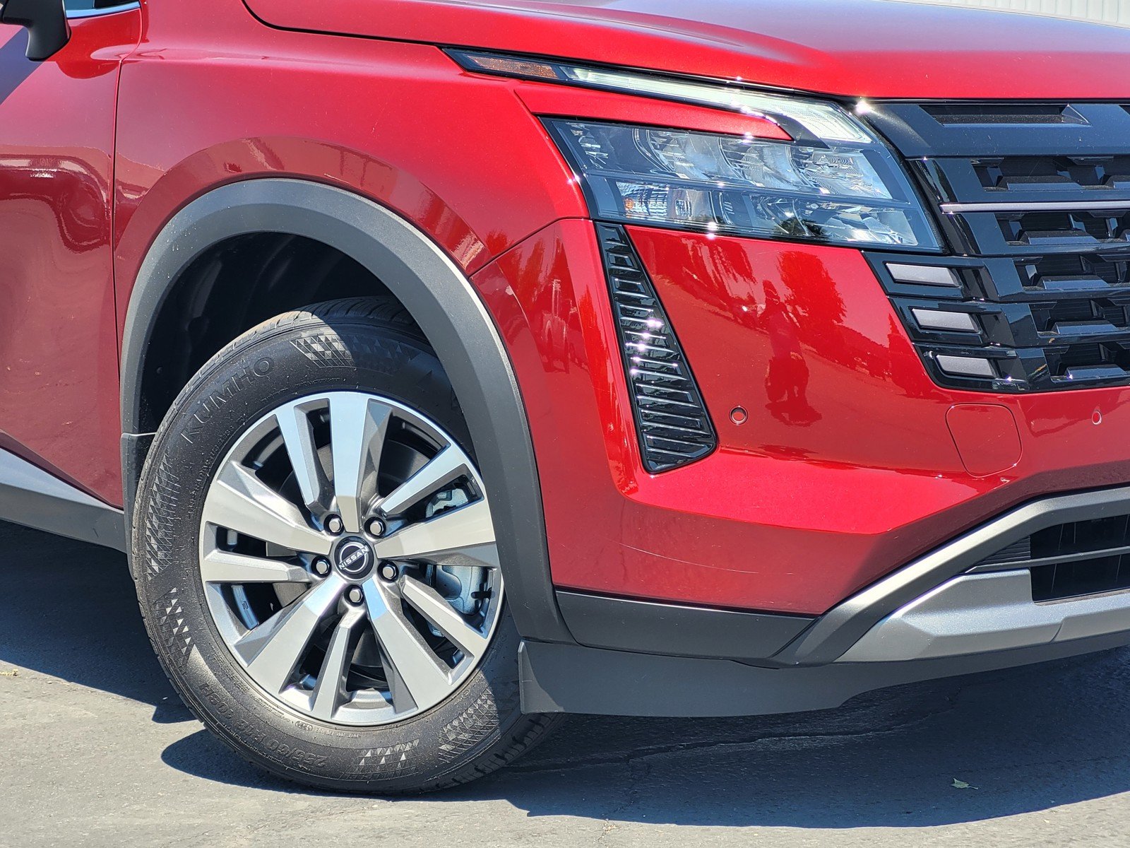 New 2026 Scarlet Ember Tintcoat Nissan SL image 3