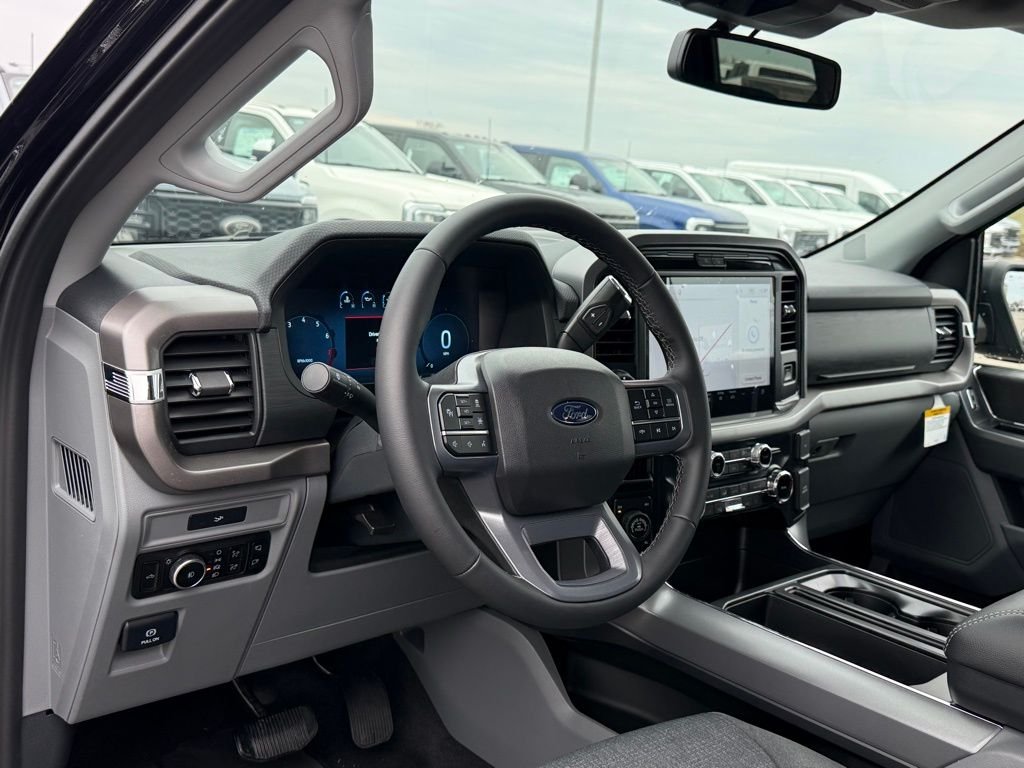 New 2026 Agate Black Metallic Ford XLT image 4
