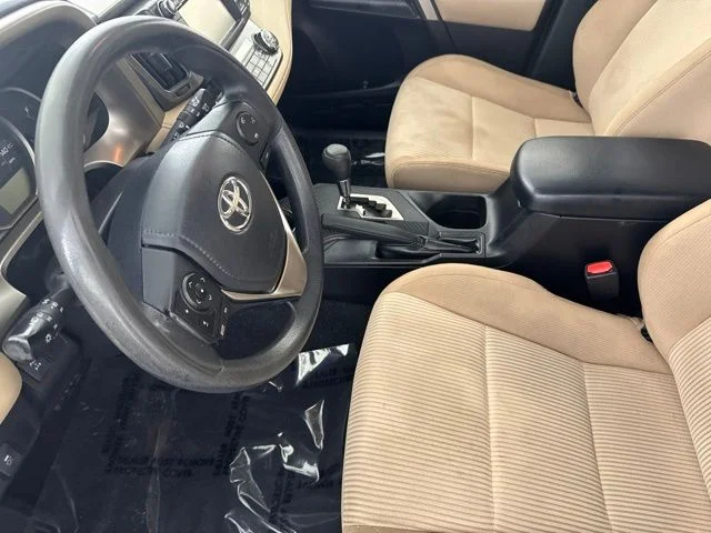Used 2015 White Toyota XLE image 24