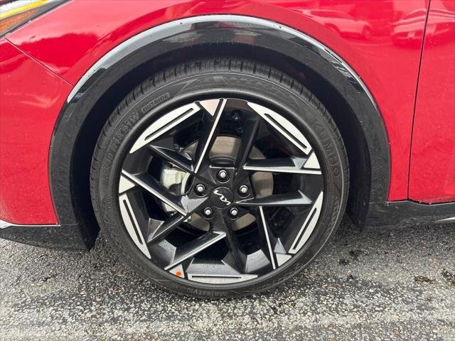 2025 Kia K4 GT-Line photo 3