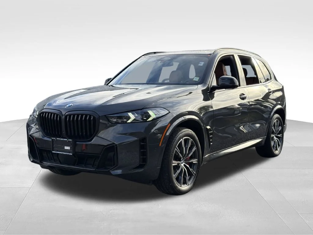 Used 2025 Gray BMW xDrive40i image 3