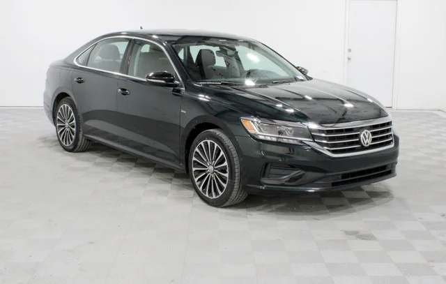2022 Volkswagen Passat 2.0T Limited Edition