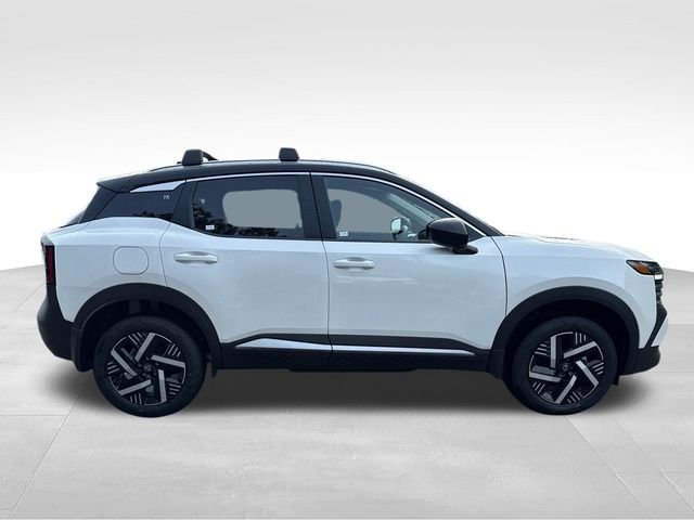 New 2026 Aspen White TriCoat / Super Black Two-tone Nissan SV image 6