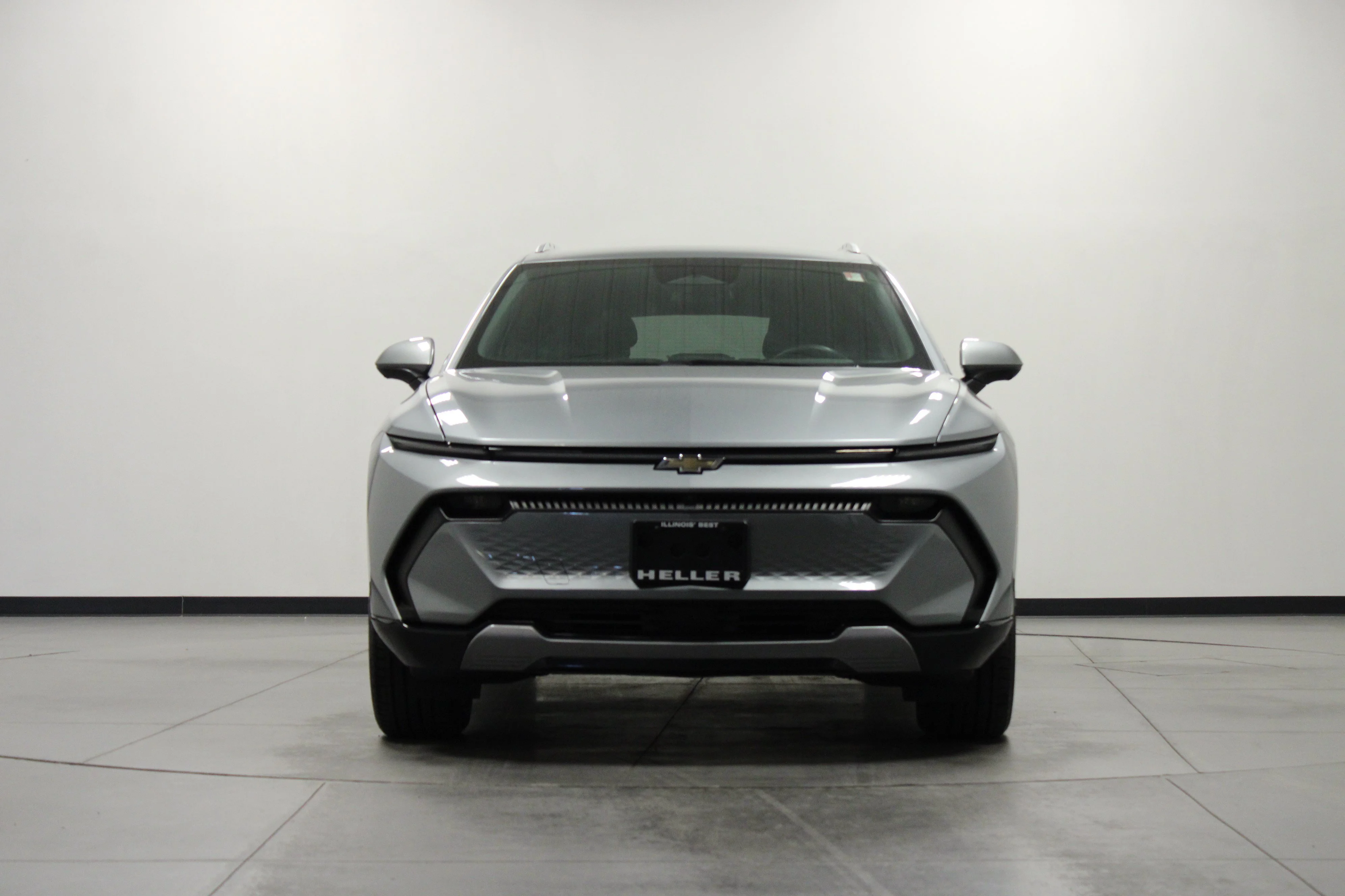 Used 2024 Sterling Gray Metallic Chevrolet 2LT image 8