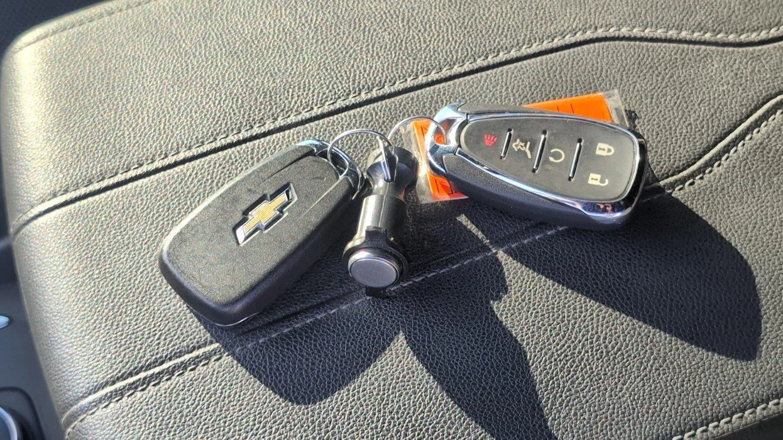 Used 2023 STERLING GRAY METALLIC Chevrolet LT Cloth image 16