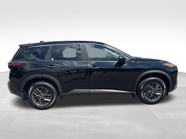 Used 2021 Black Nissan S image 6