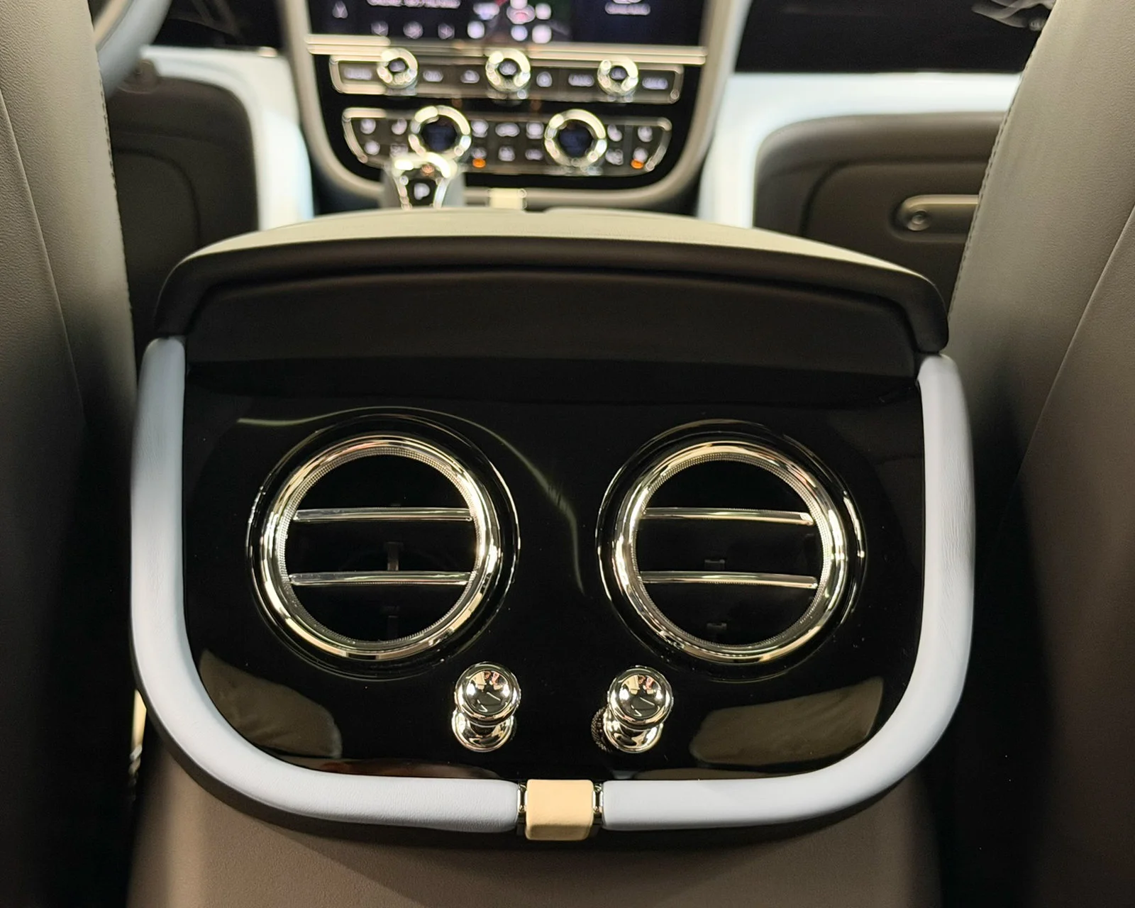 New 2027  Bentley  image 46