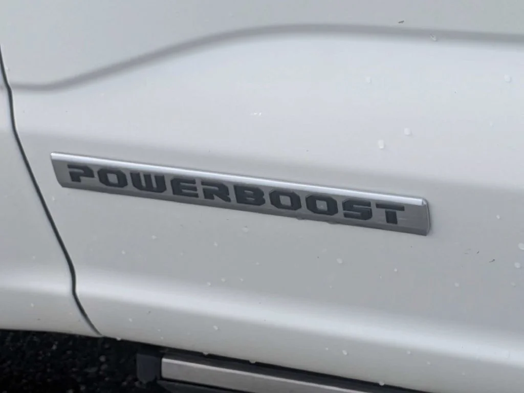 Certified Used 2022 White Metallic Ford Platinum image 14