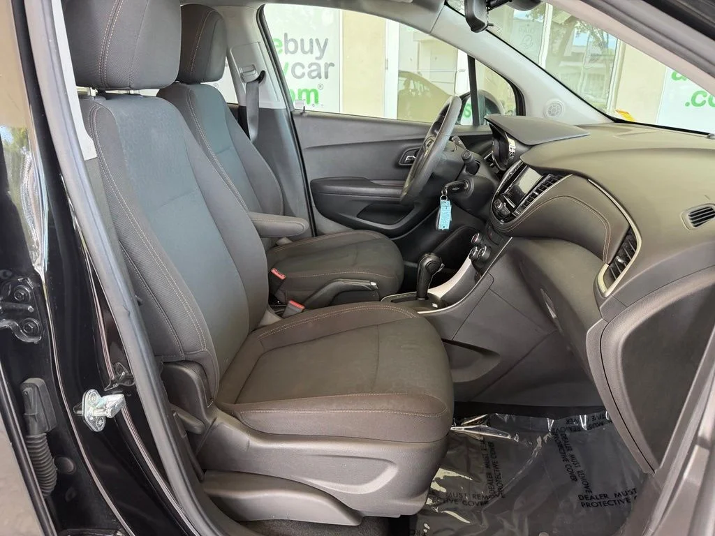 Used 2020 Black Chevrolet LS image 19