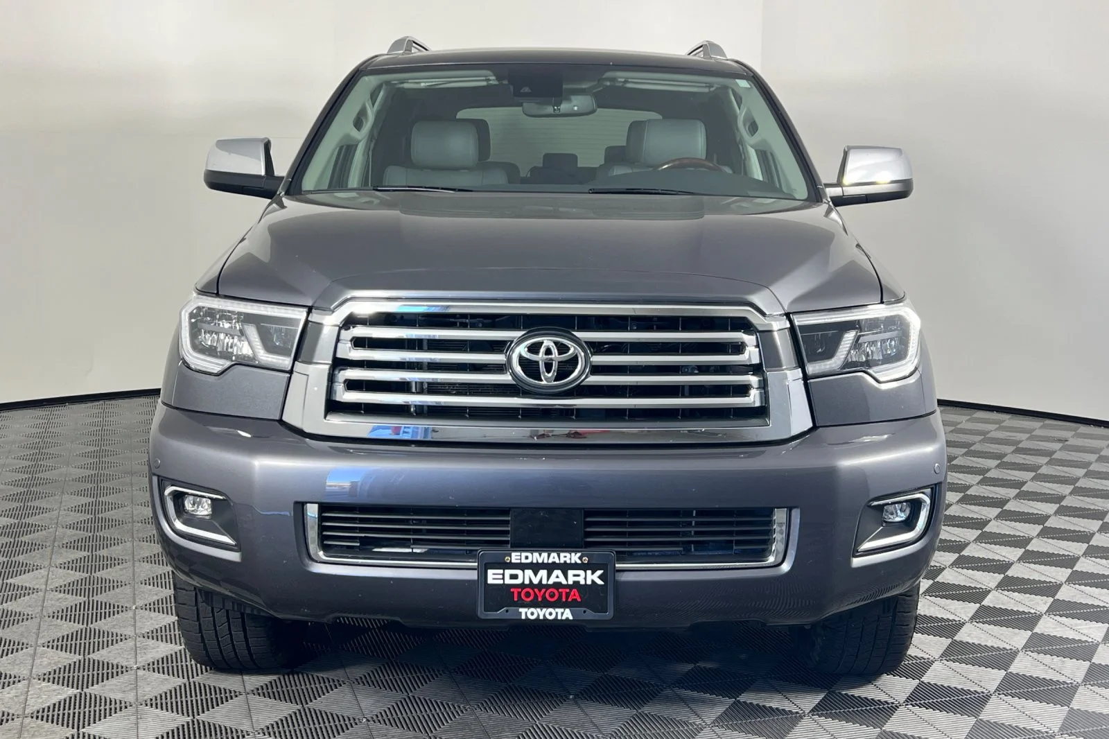 Used 2022 Magnetic Gray Metallic Toyota Platinum image 8