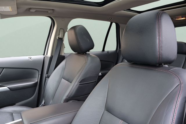 Used 2014 White Ford SEL image 12