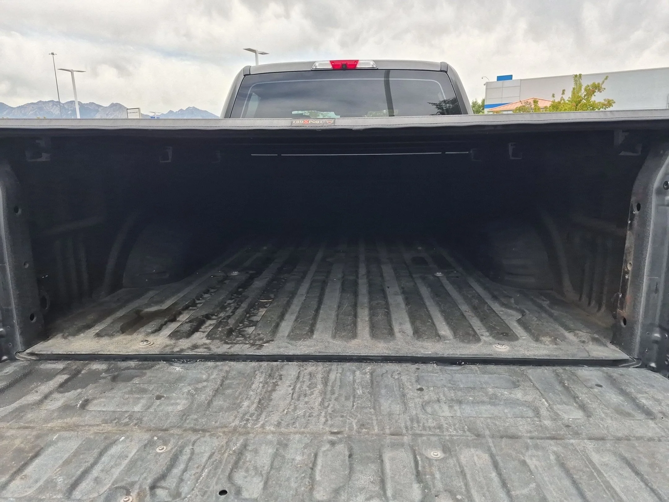 Used 2018 Magnetic Ford XL image 28