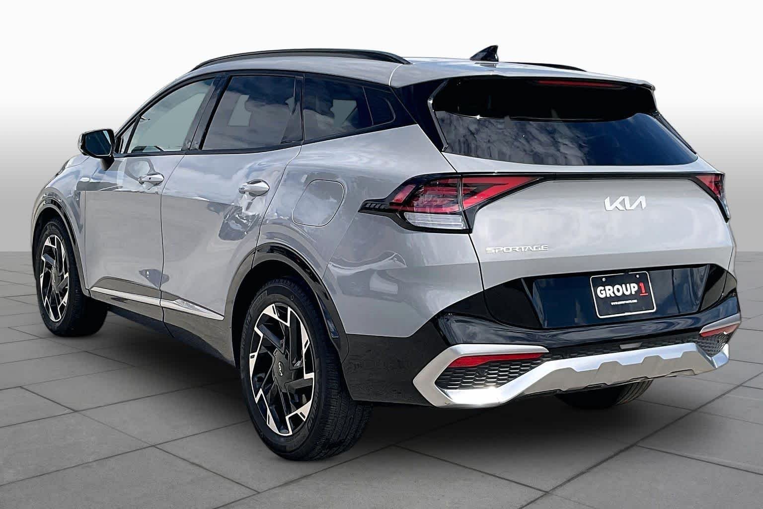 Used 2023 Wolf Gray Kia SX-Prestige image 12